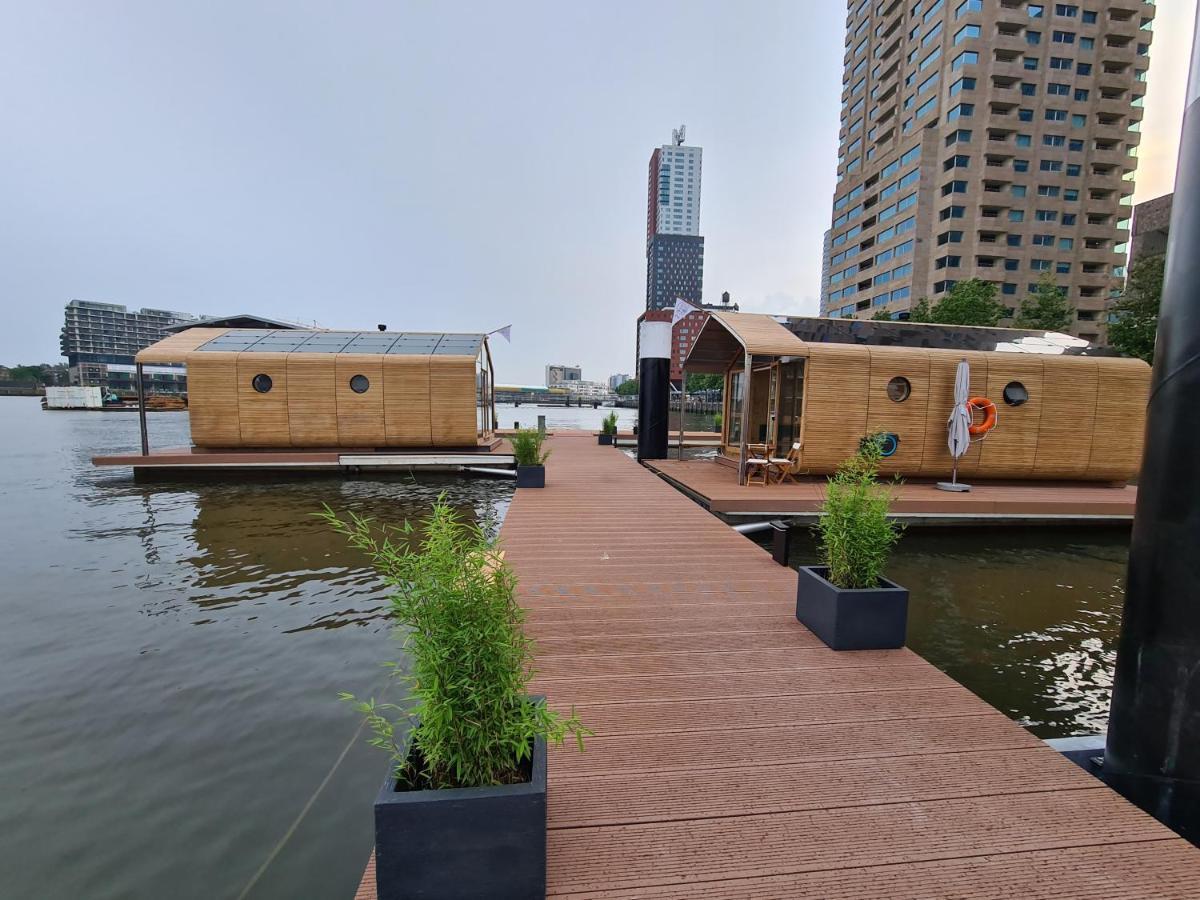 מלון Wikkelboat Nr2 At Floating Rotterdam Rijnhaven מראה חיצוני תמונה